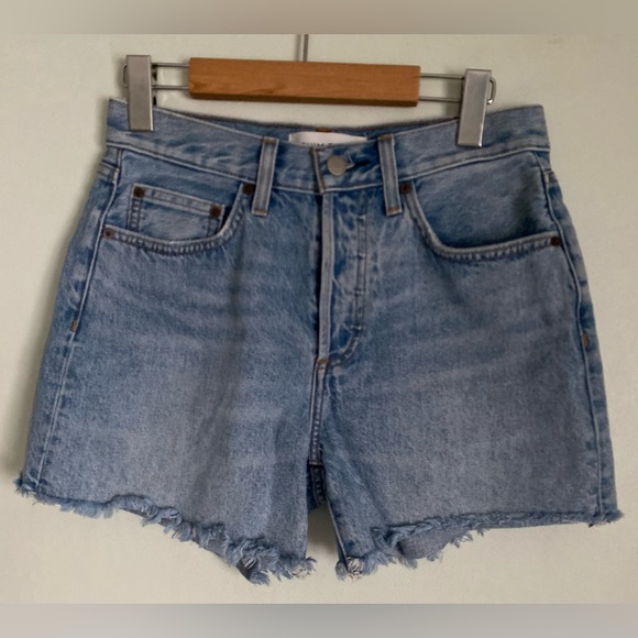 Denim Forum Pants - Denim Forum Aritzia The Claudia Baggy Short Size 26 Frayed Jean Shorts
